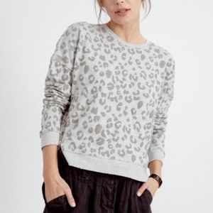 Splendid grey tiger print sweater M